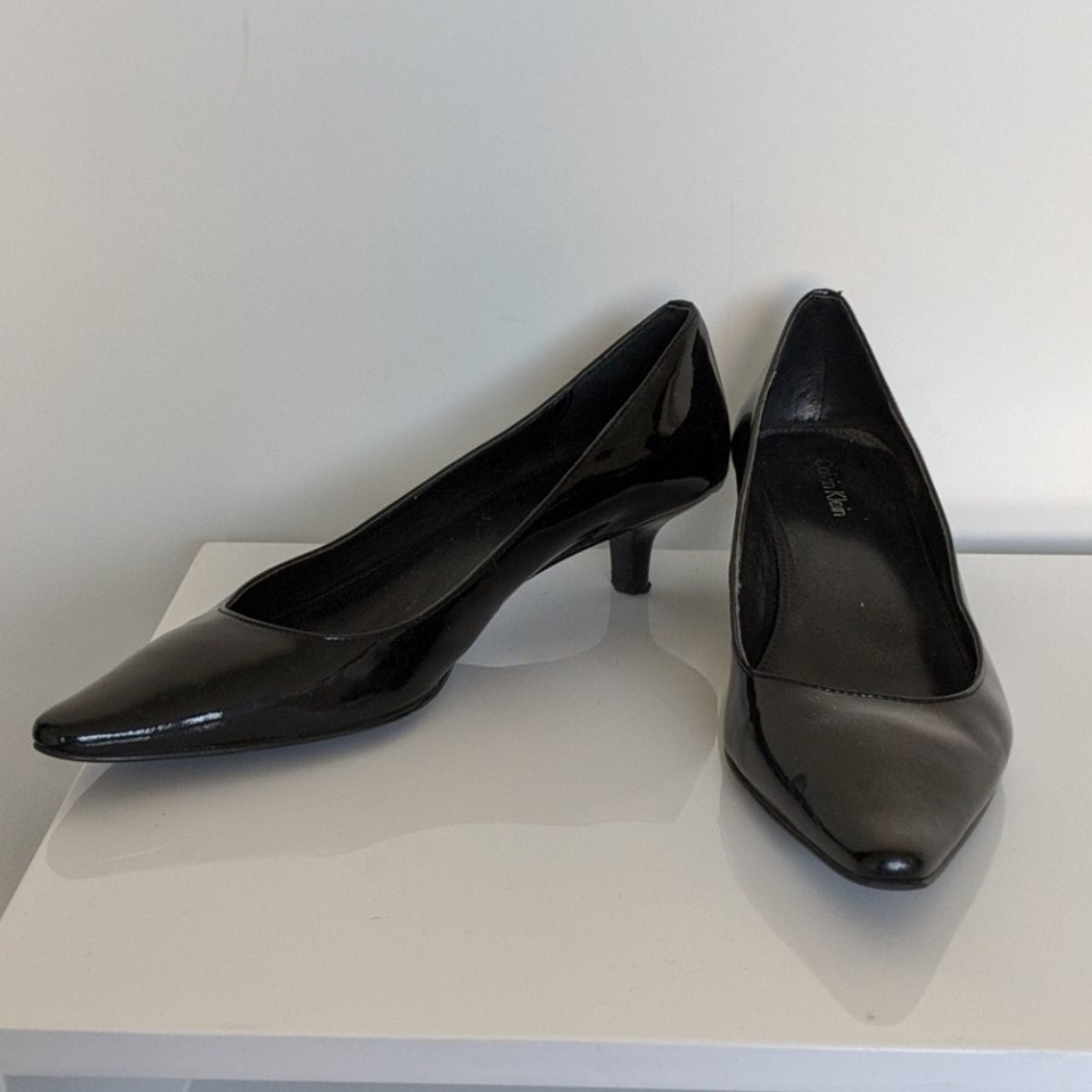 Calvin Klein Patent Leather kitten heels